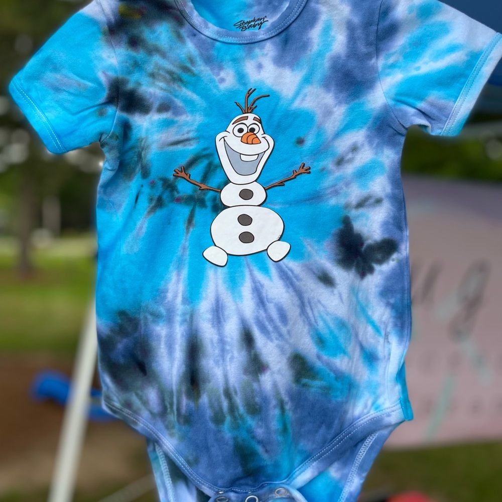 Custom tie dye Olaf onesie